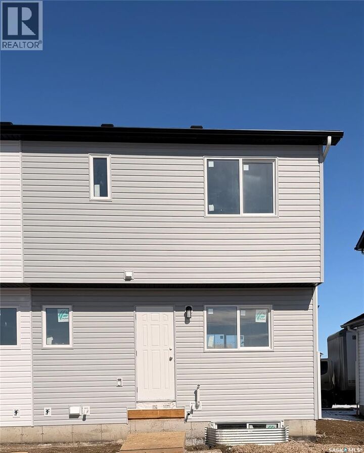 Property Photo:  2 101 Mirond Road  SK S0K 2T1 