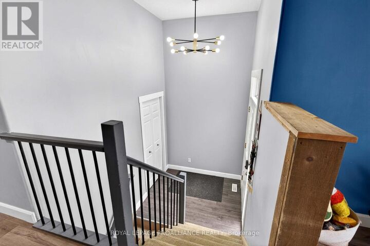 Property Photo:  733 Tanner Drive  ON K7M 8Y2 