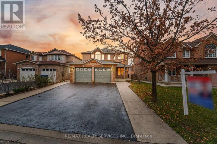 Property Photo:  130 Yuile Court  ON L6Y 5J5 