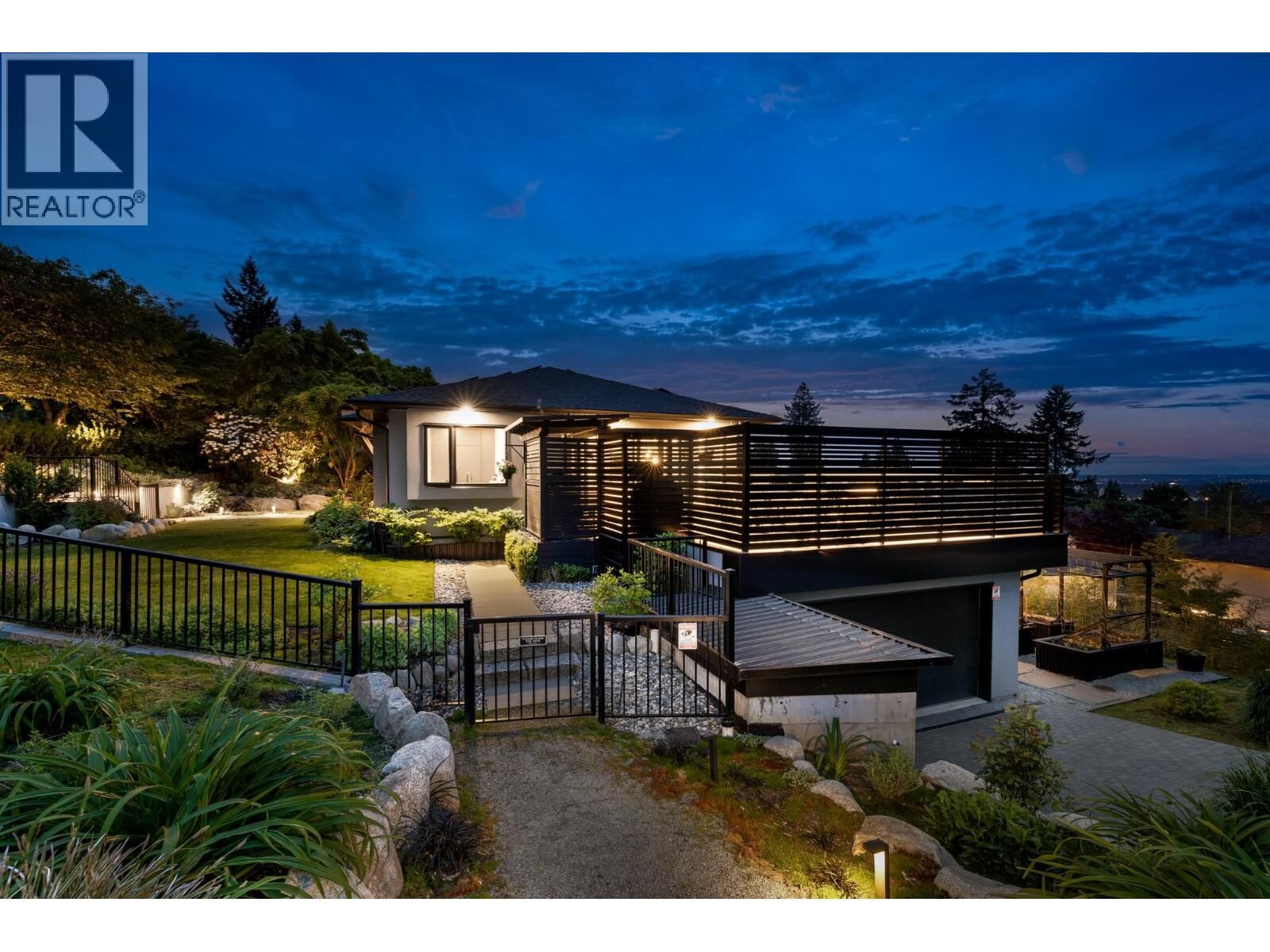 Property Photo:  255 Sandringham Crescent  BC V7N 2R7 