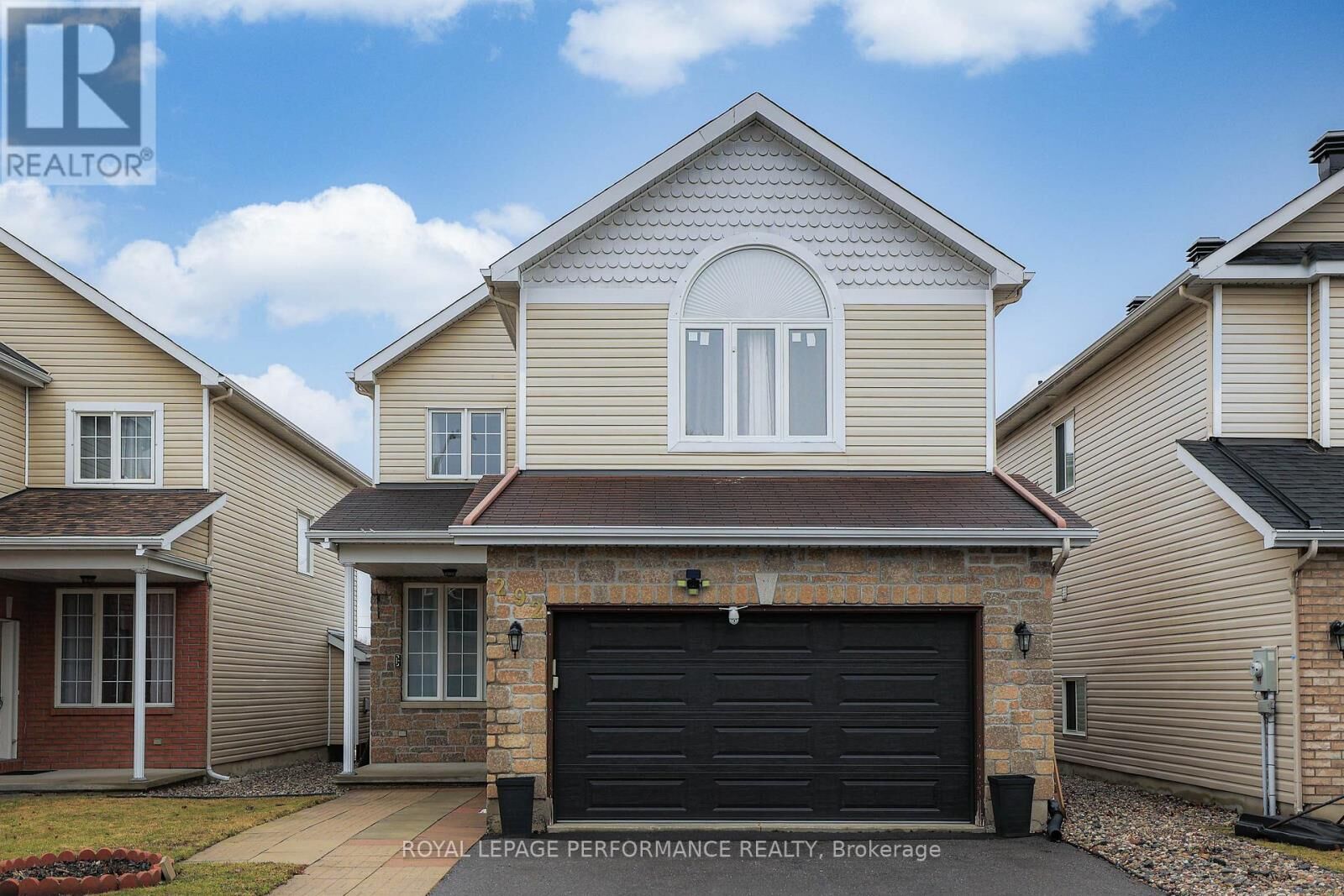 Property Photo:  292 Rustic Hills Crescent  ON K4A 5A5 