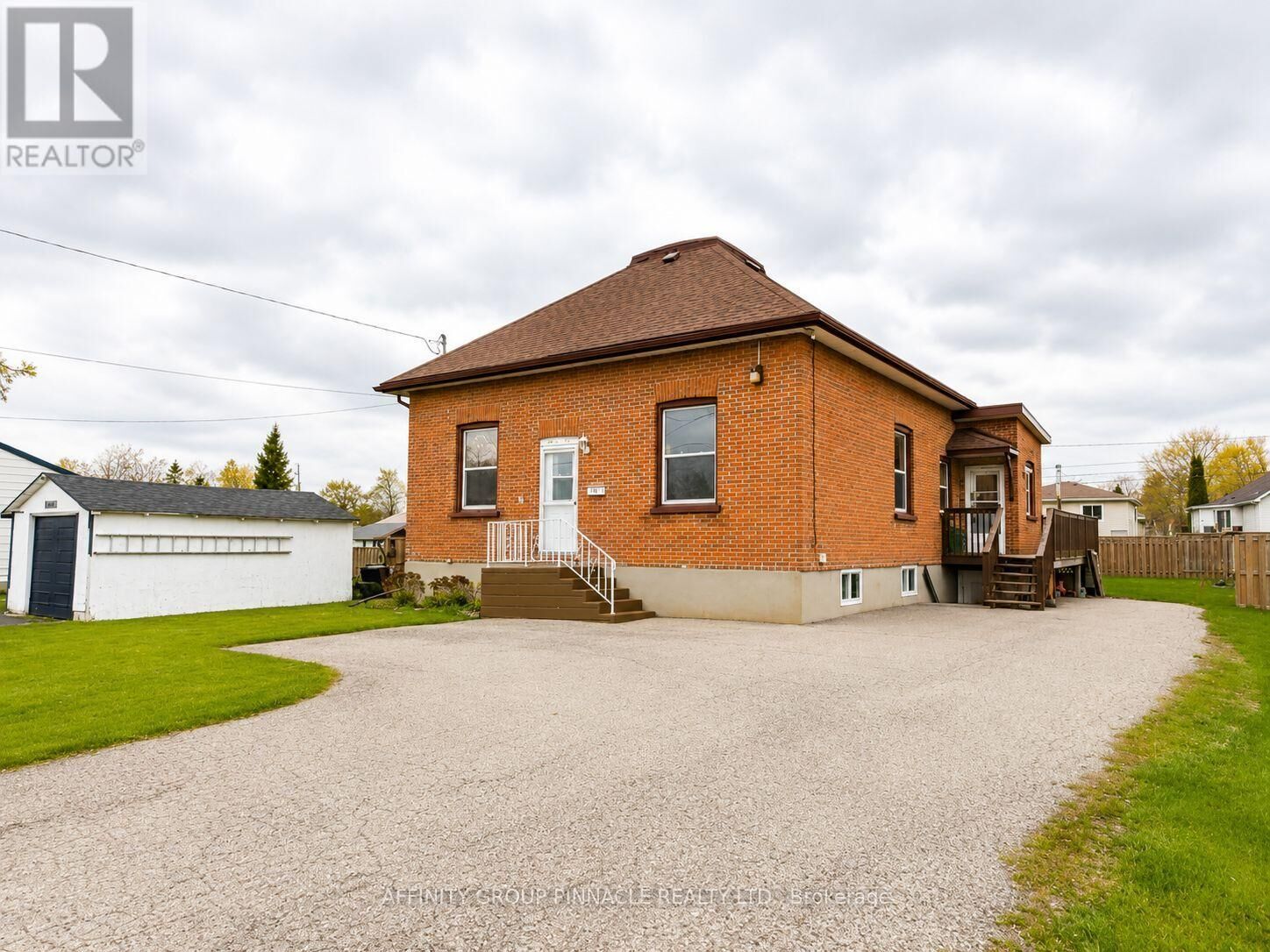 Property Photo:  170 Queen Street  ON K9V 1H4 
