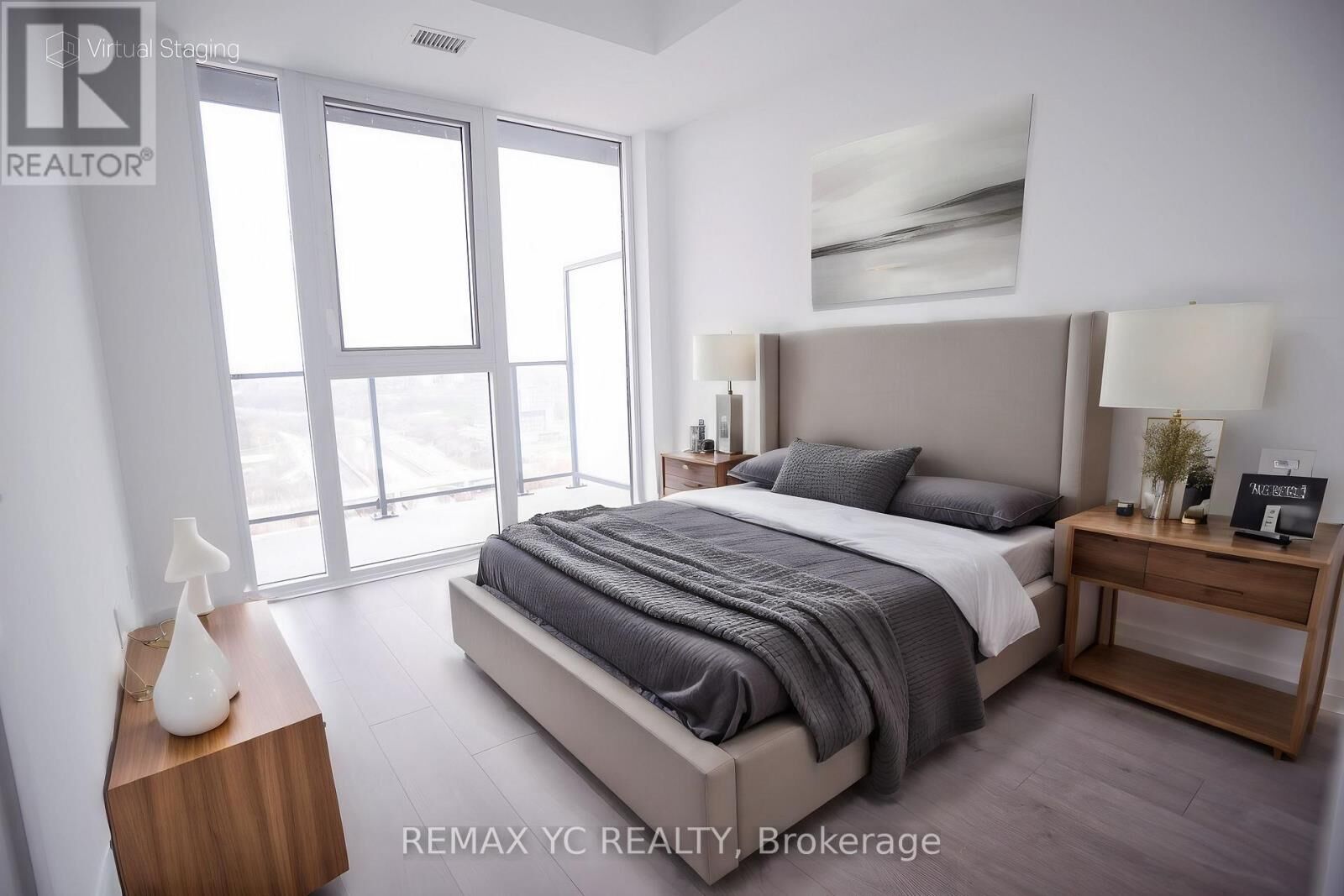 Property Photo:  5 Defries Street 2611  ON M5A 0W7 