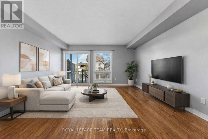 Property Photo:  405 Chapman Mills Drive A  ON K2J 0M7 