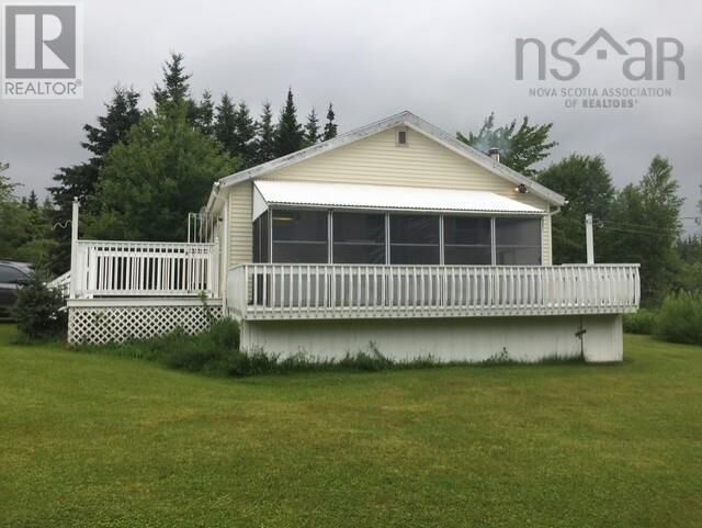 130 Woods Road — photo 1