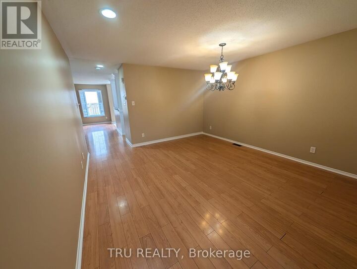 Property Photo:  94 Hathaway Drive  ON K2G 6S6 