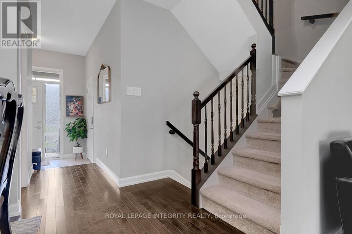 Property Photo:  152 Gardenpost Terrace  ON K4A 5G9 