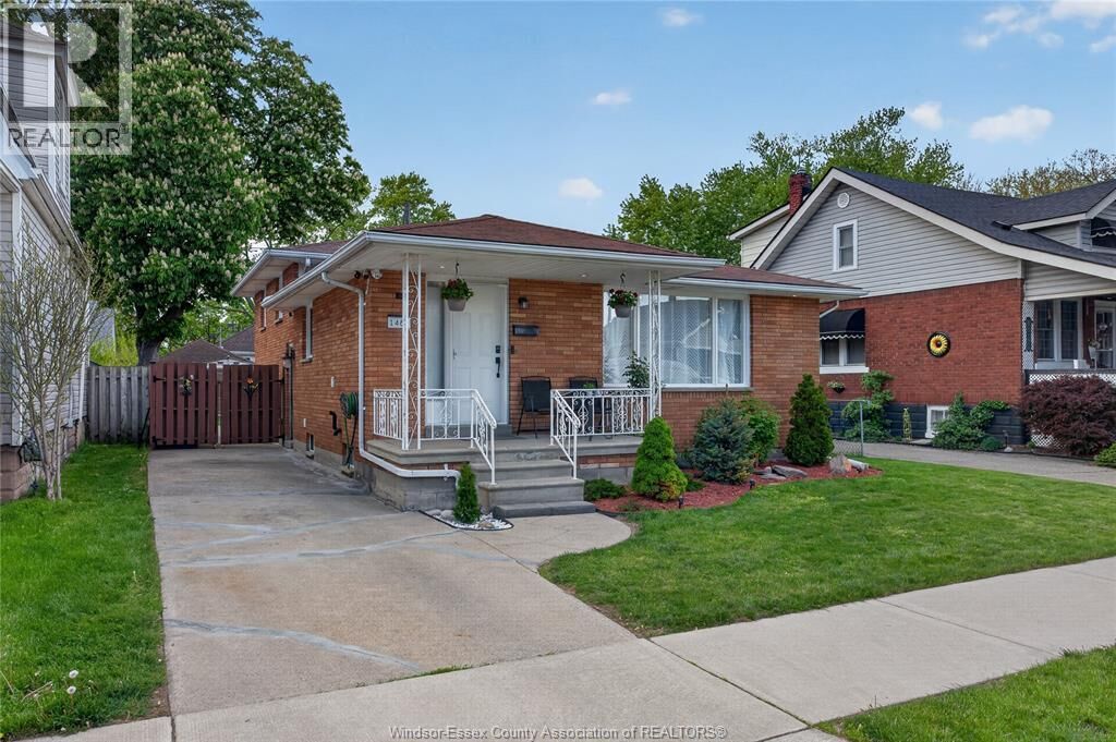 Property Photo:  1481 Ellrose  ON N8Y 3X4 