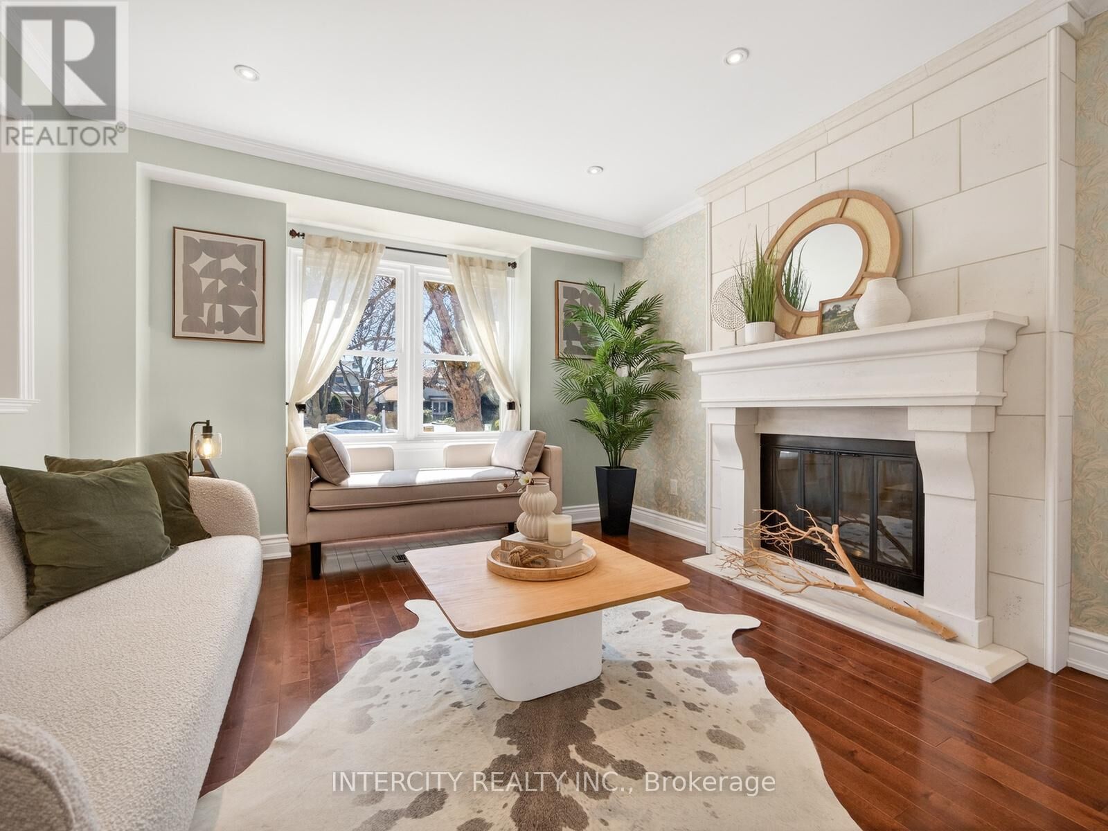 Property Photo:  3976 Taffey Crescent  ON L5L 2A7 