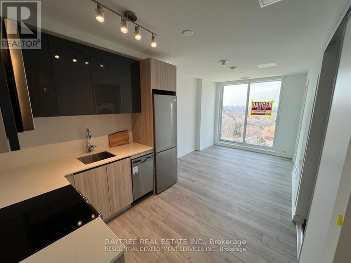 Property Photo:  3100 Keele Street 1102  ON M3M 0E1 