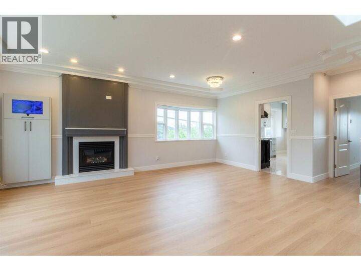 Property Photo:  392 East 63rd Avenue  BC V5X 2J9 
