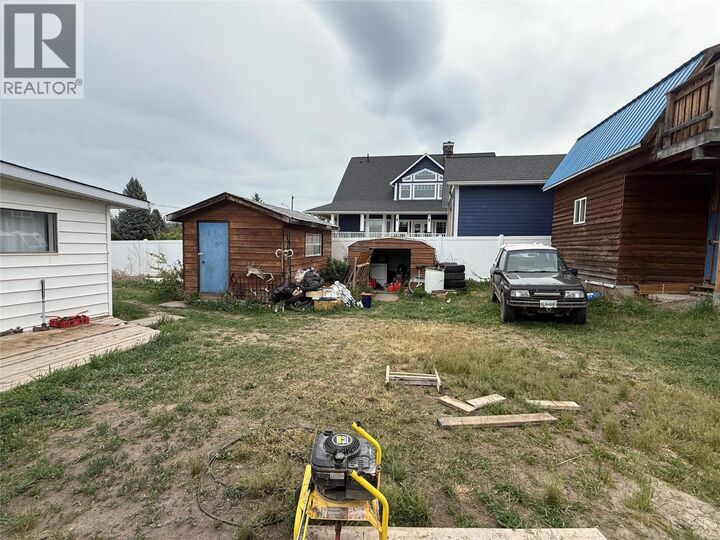 Property Photo:  1417 Fir Avenue  BC V1K 1L1 