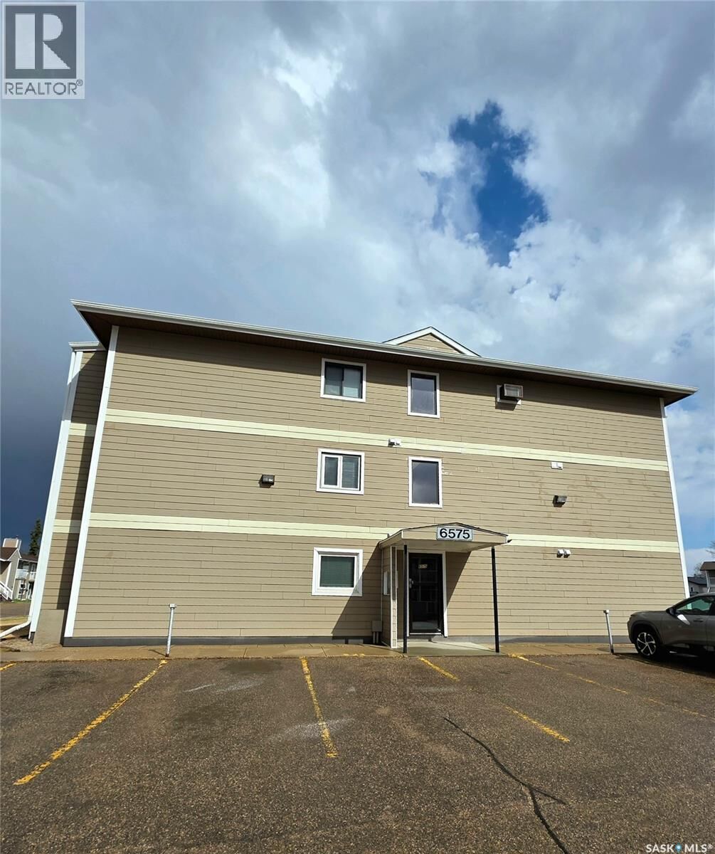 Property Photo:  10 6575 Rochdale Boulevard  SK S4X 2Z1 