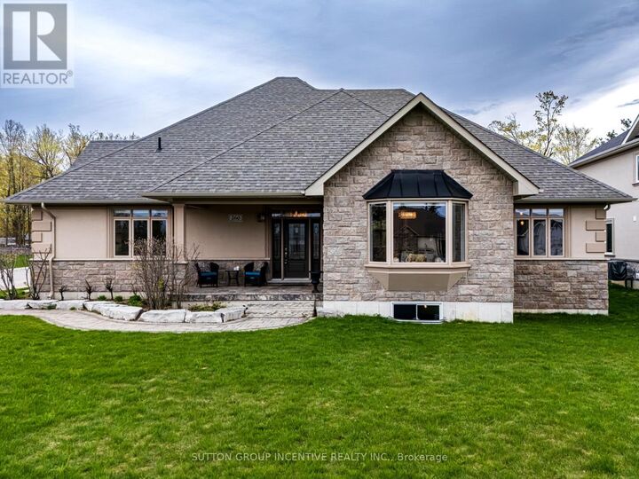 Property Photo:  260 Sunnybrae Avenue  ON L9S 1J1 