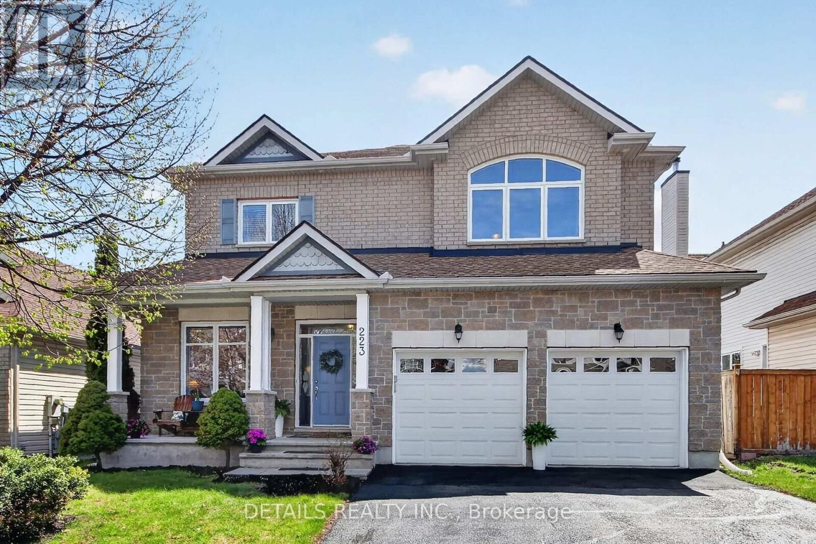 Property Photo:  223 Flodden Way  ON K2G 7E1 