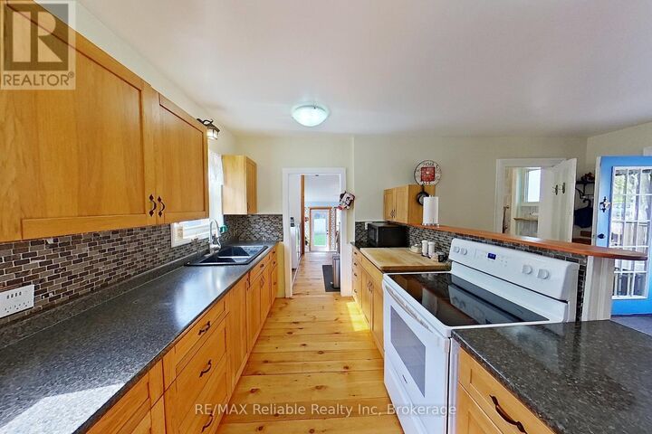 Property Photo: 32 Rattenbury Street West ON N0M 1L0