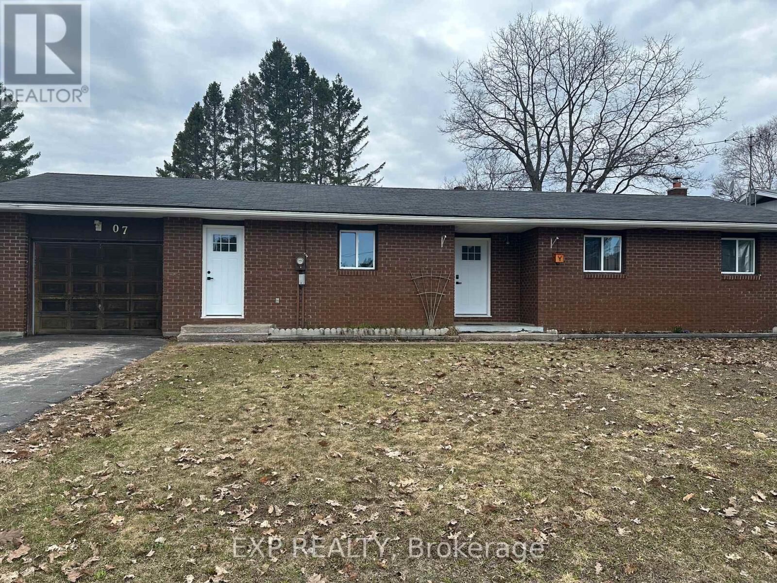 Property Photo:  7 Fitz Avenue  ON P0A 1X0 