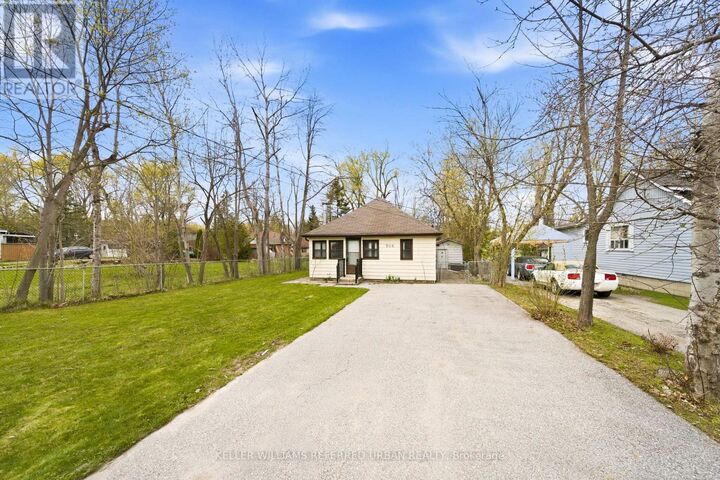Property Photo:  706 Chestnut Street  ON L9S 2H8 