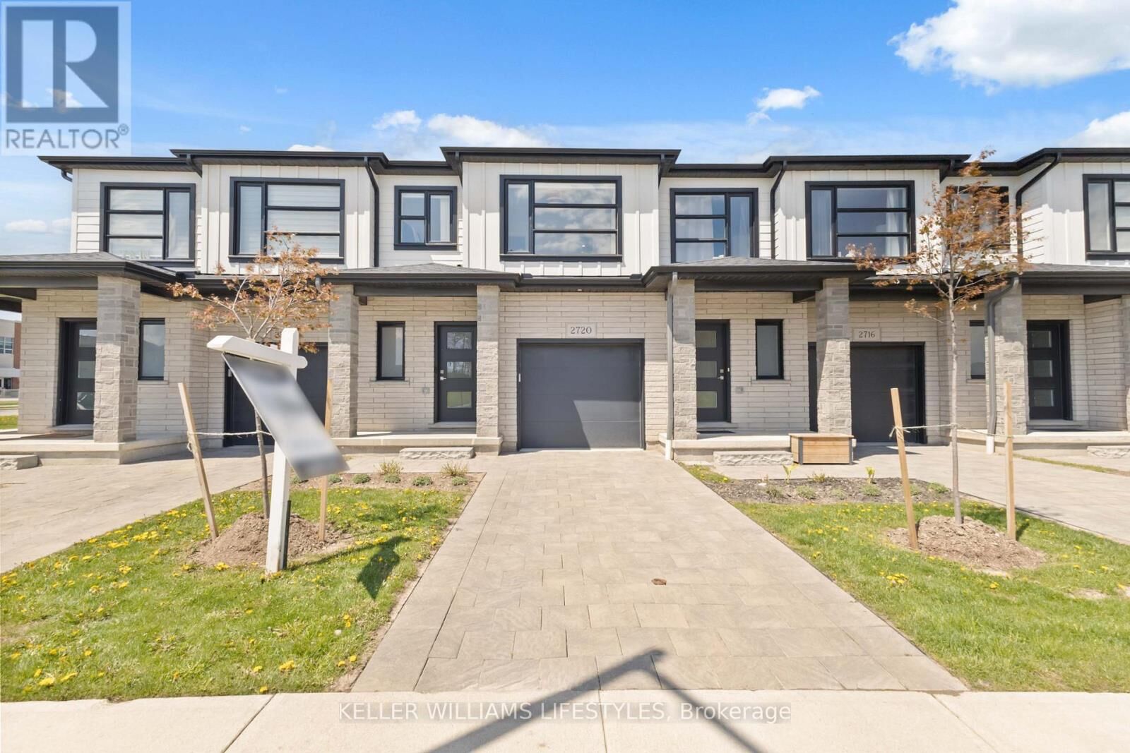 Property Photo:  2720 Buroak Drive 11  ON N6G 0X4 