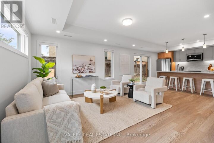 Property Photo:  15 Acorn Avenue 5  ON M9B 3P7 