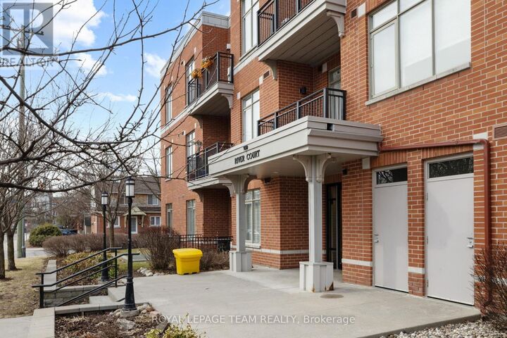 Property Photo:  950 Marguerite Avenue 212  ON K1K 3T8 