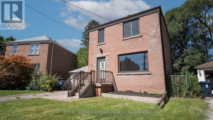 Property Photo:  14 Camrose Crescent  ON M1L 2B6 