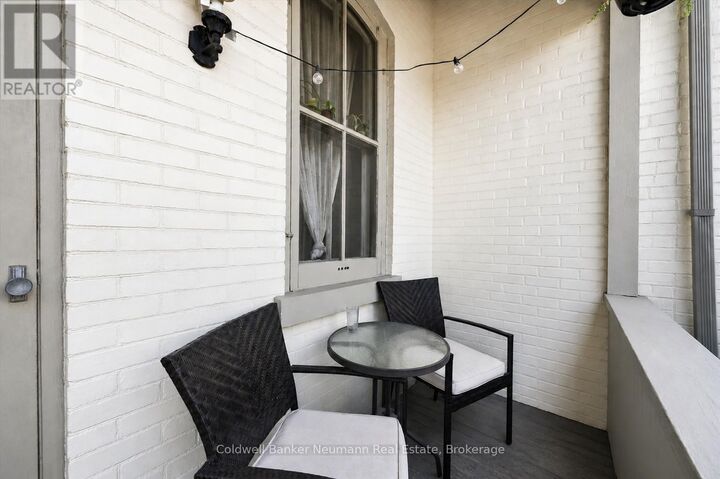 Photo de la propriété: 159 Glasgow Street North ON N1H 4W7