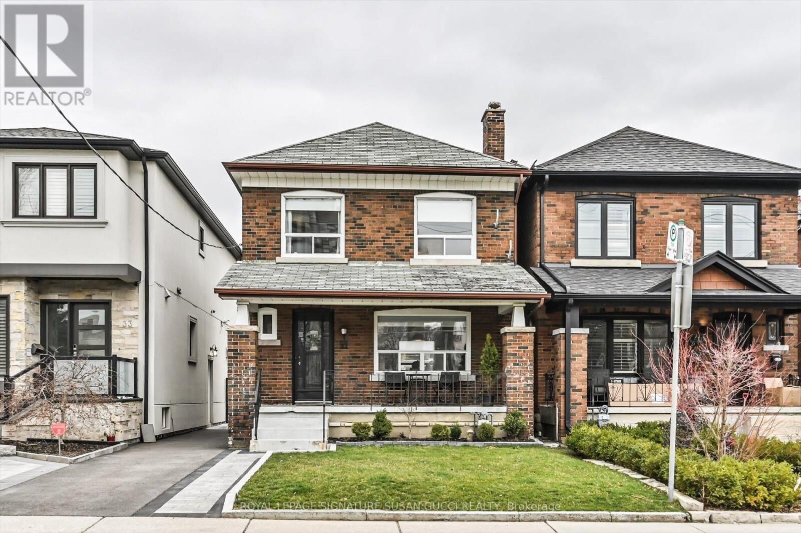 Property Photo:  31 Lesmount Avenue  ON M4J 3V5 