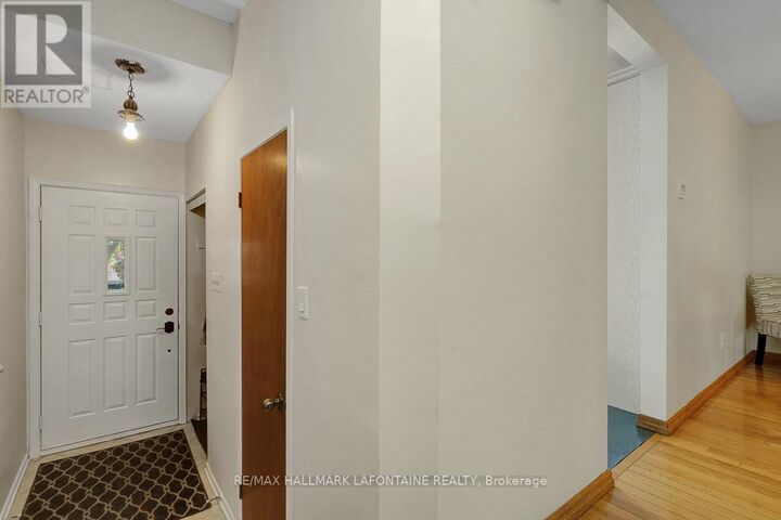 Property Photo:  2 Bertona Street 28  ON K2G 0W1 