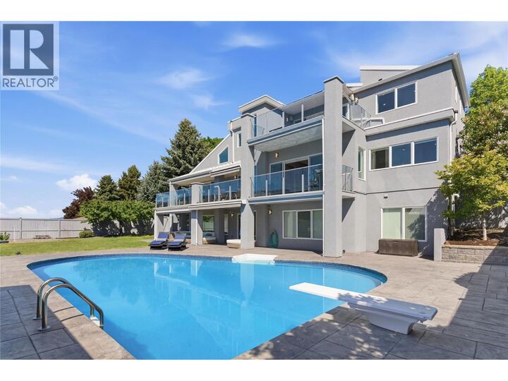 Property Photo: 2090 Bennett Road BC V1V 2C2