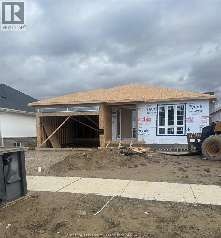 Property Photo:  6 Rosewood Crescent  ON N7M 0V4 