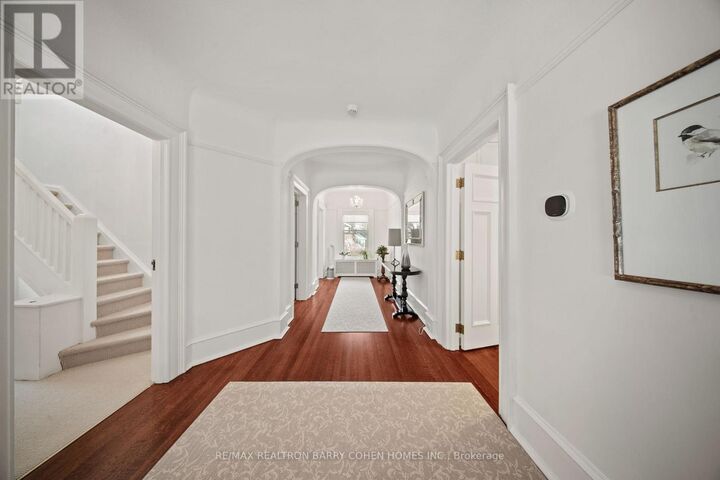 Property Photo:  302 Russell Hill Road  ON M4V 2T6 