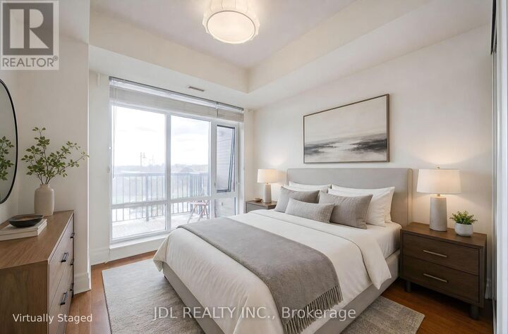 Property Photo:  111 Upper Duke Crescent 214  ON L6G 0C8 