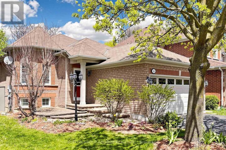 Property Photo:  165 Clearmeadow Boulevard  ON L3X 2E4 