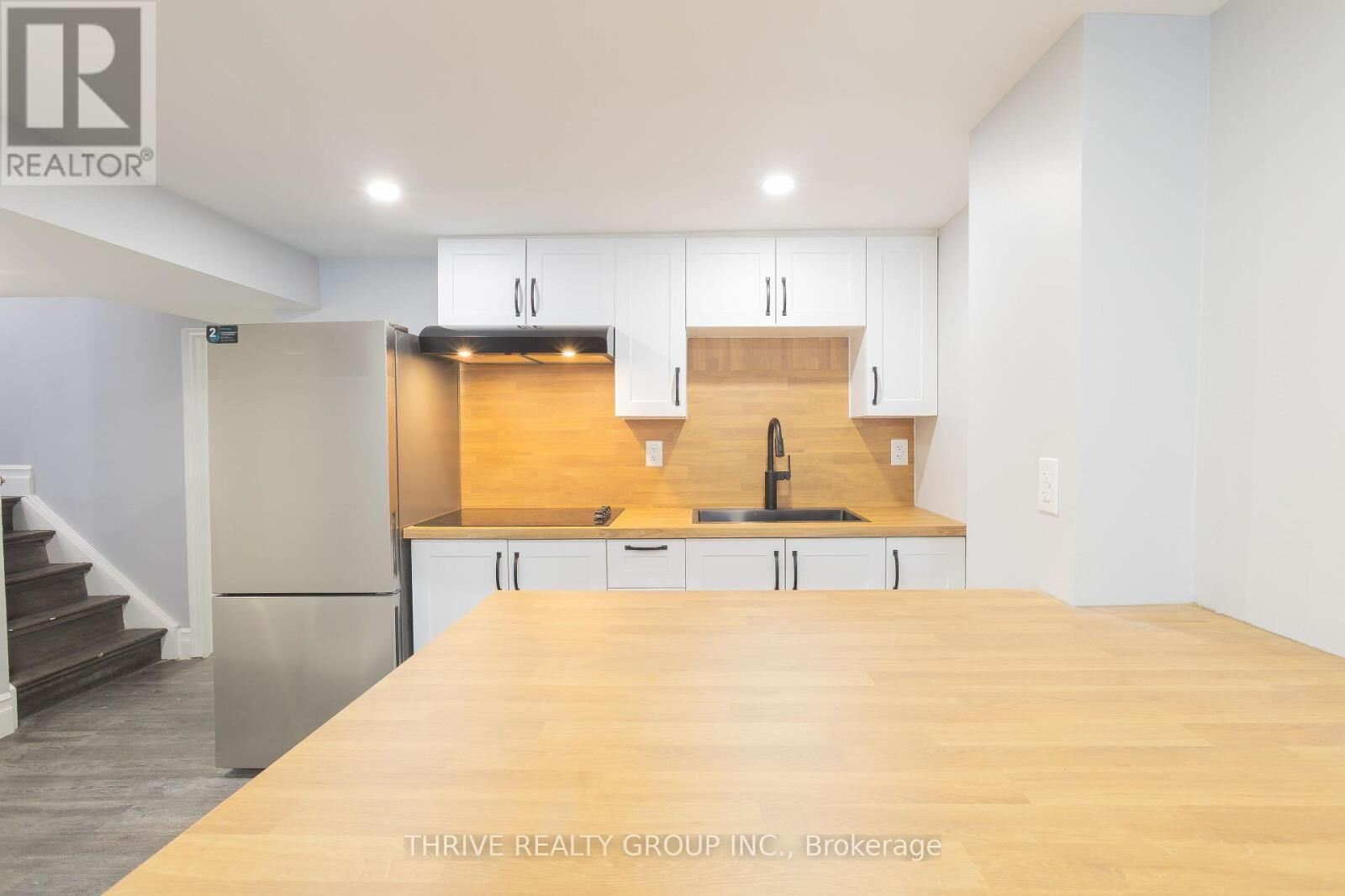 Property Photo:  3 Winding Woods Crescent Basement  ON N6G 3G3 