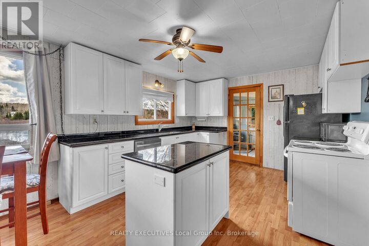 Property Photo:  115 Hillside Avenue  ON P0H 1E0 