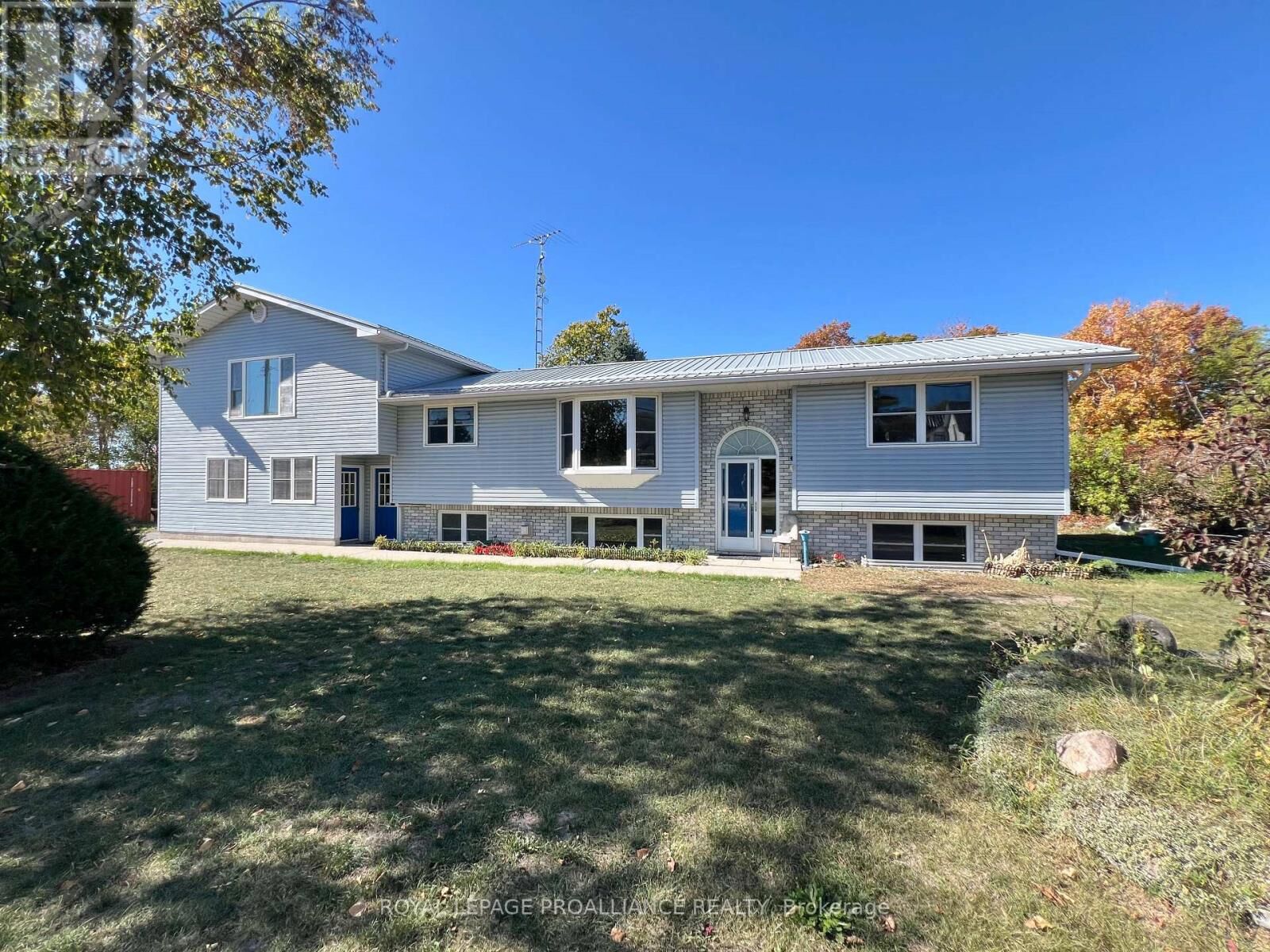 Property Photo:  444 County Road 19  ON K0K 1A0 
