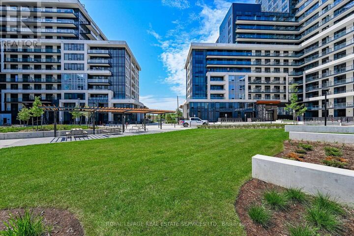 Property Photo:  3220 William Coltson Avenue 314  ON L6H 7X9 