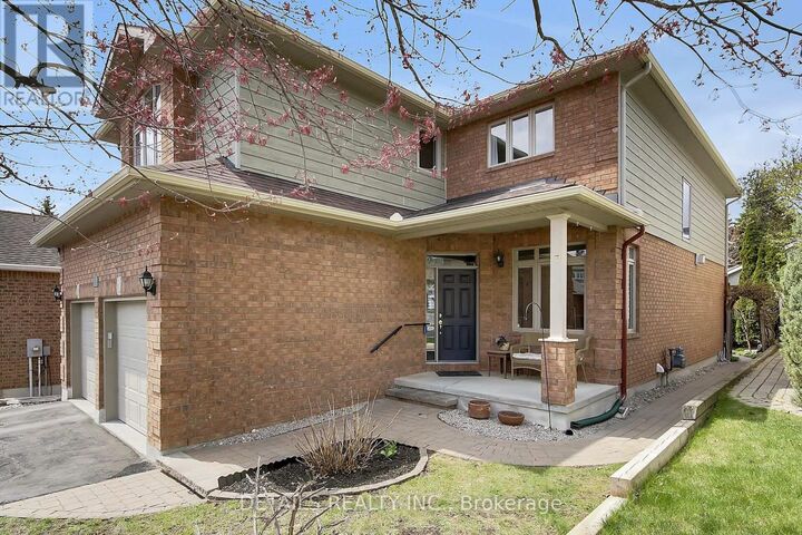 Property Photo:  7 Stonecroft Terrace  ON K2K 2V1 