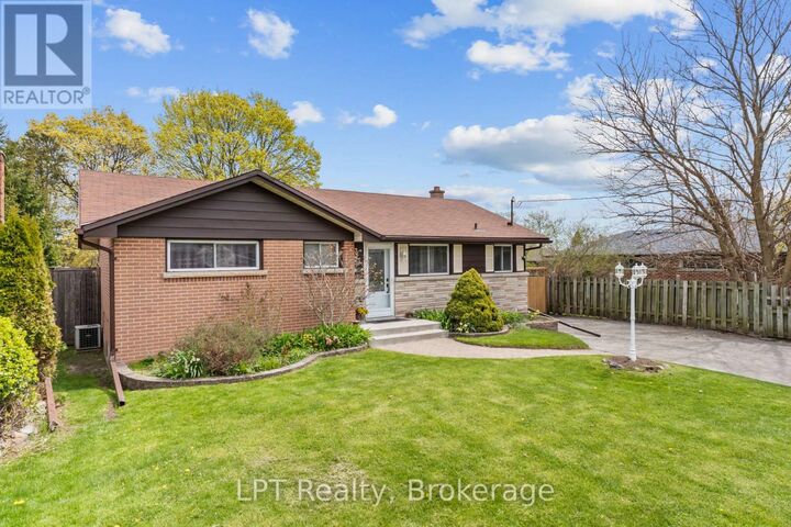 Property Photo:  519 Rosmere Street  ON L1J 5H5 