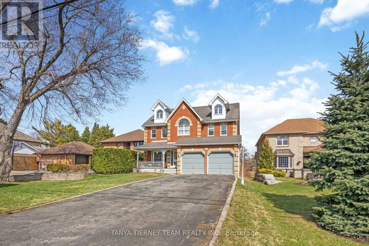Property Photo:  467 Oakwood Drive  ON L1W 2M8 