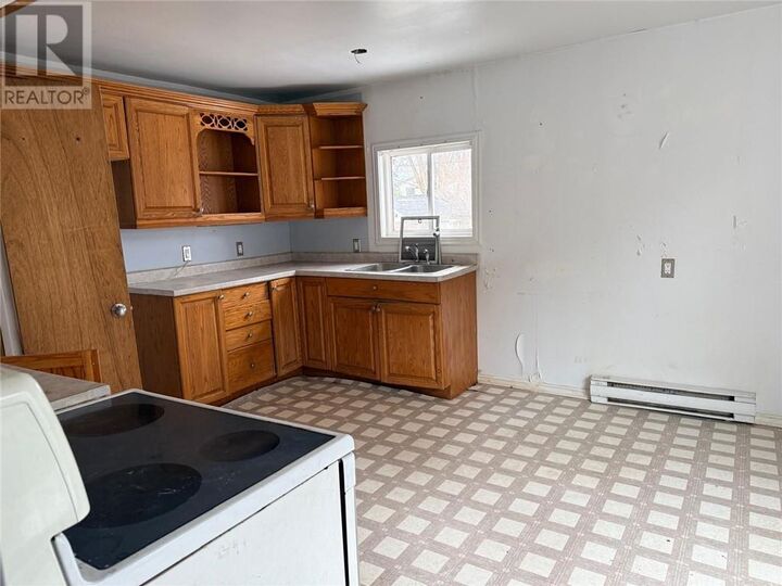 Property Photo:  458 Melvin Avenue  ON P3C 4X4 