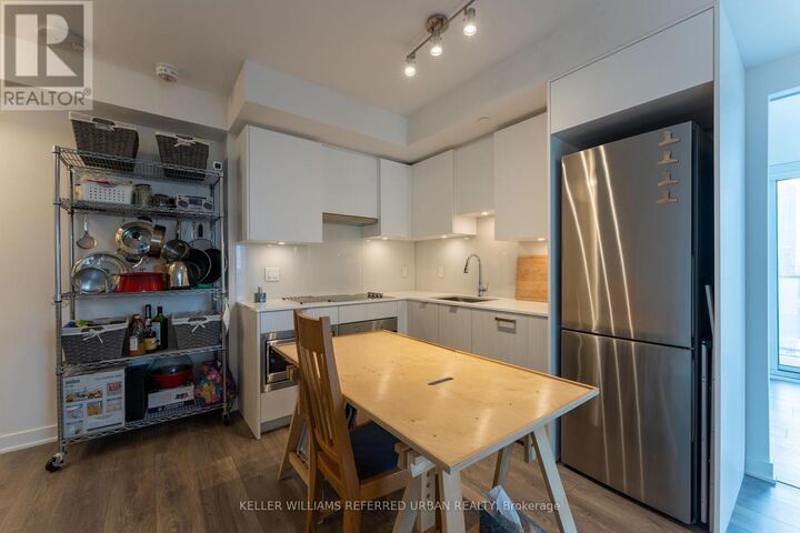 Property Photo:  195 Redpath Avenue 1012  ON M4P 0E4 