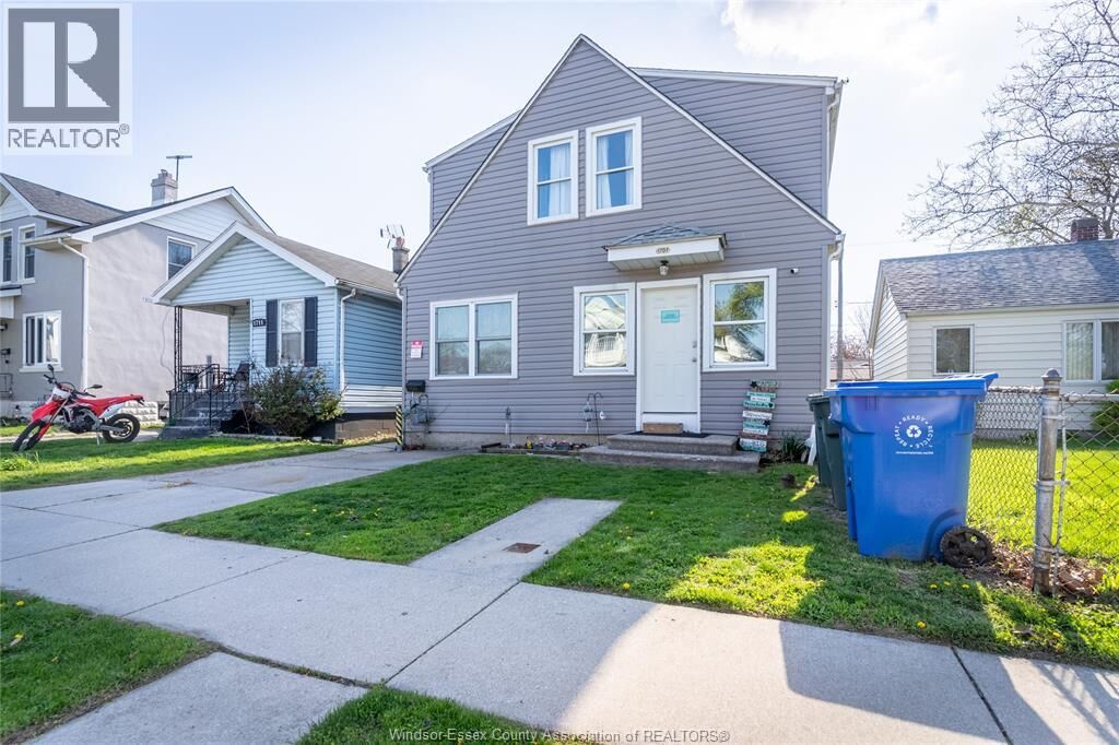 Property Photo:  1707 Albert  ON N8Y 3R6 