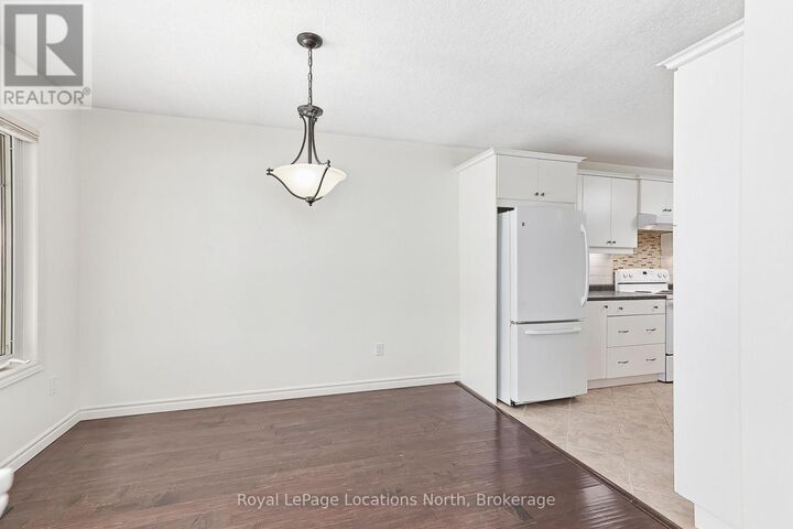 Property Photo:  102 Empire Lane  ON N4L 0A5 