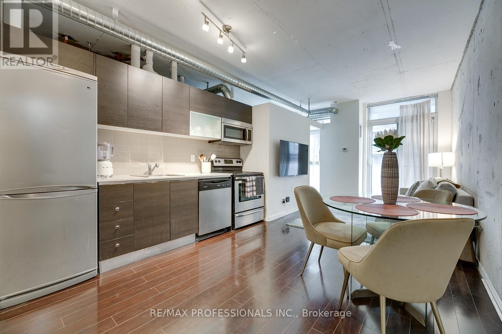 Property Photo:  150 Sudbury Street 1009  ON M6J 3S8 
