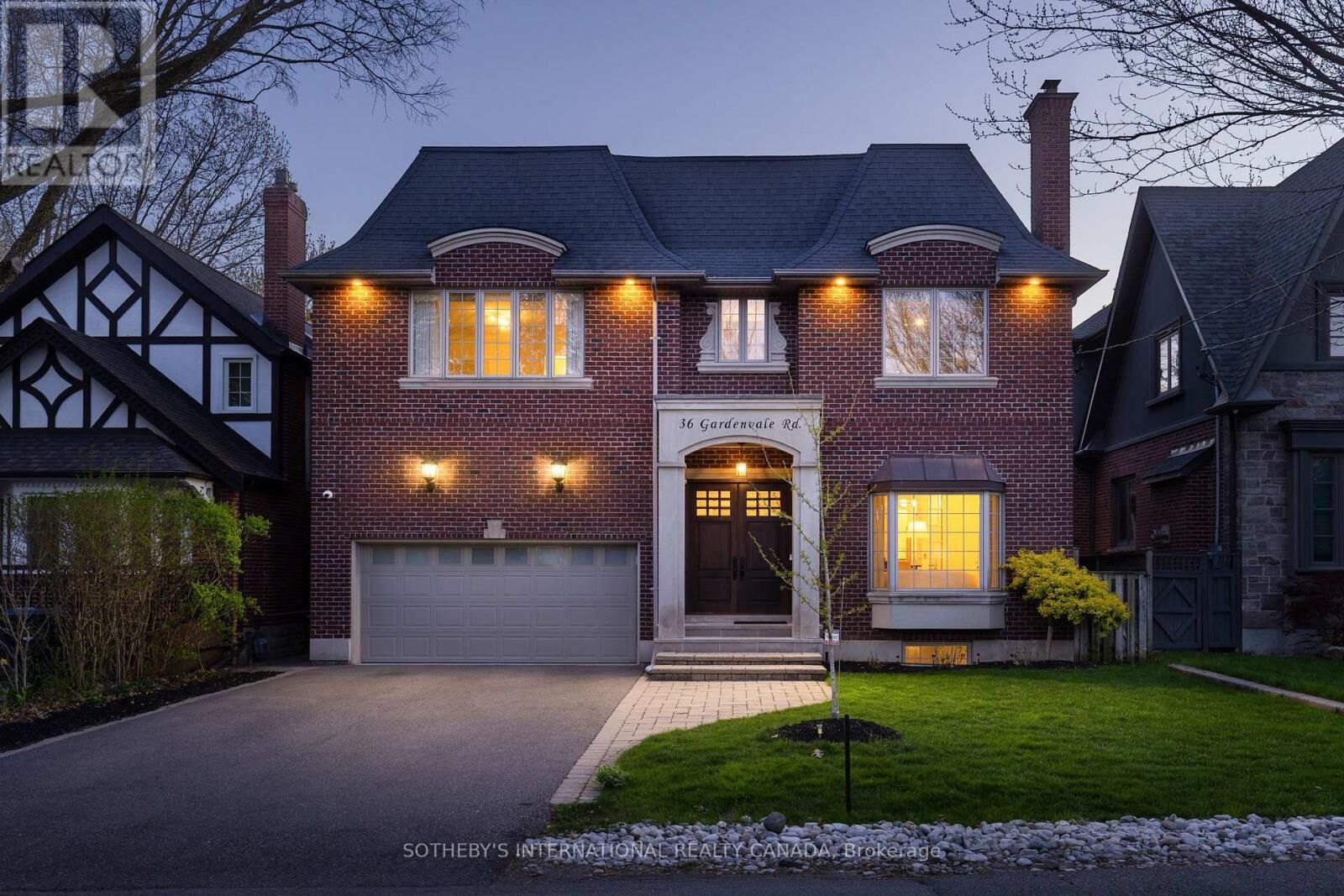 Property Photo:  36 Gardenvale Road  ON M8Z 4B9 