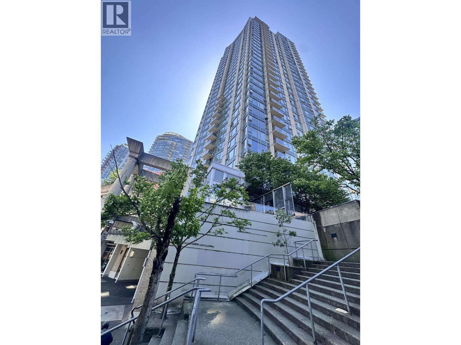 Property Photo:  188 Keefer Place 2203  BC V6B 0J1 