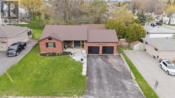 Property Photo:  315 Balsam Street  ON L9L 1M4 