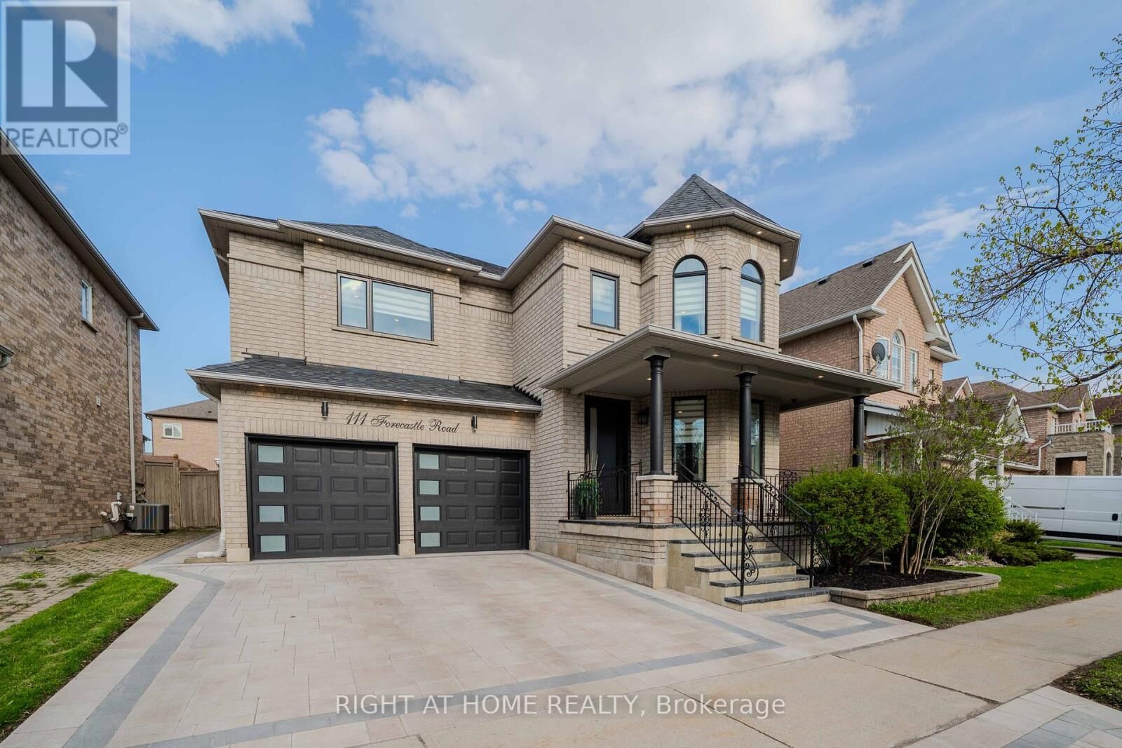 Property Photo:  111 Forecastle Road  ON L4K 5H9 